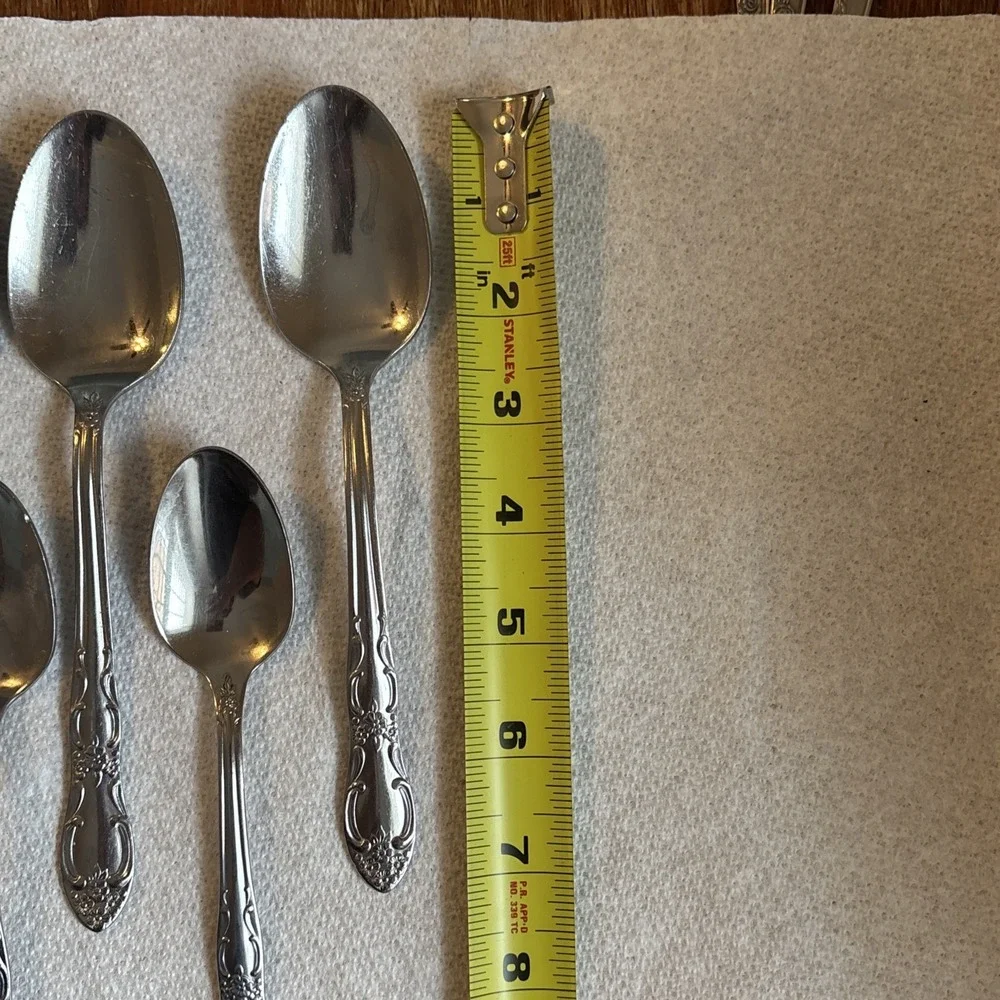 ONEIDA ROSEWOOD STAINLESS FLATWARE FLORAL SCROLLS TABLESPOONS, TEASPOONS, FORKS